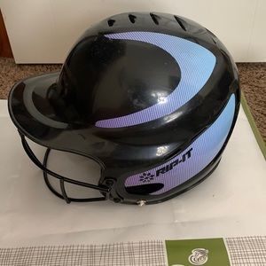 Softball helmet
